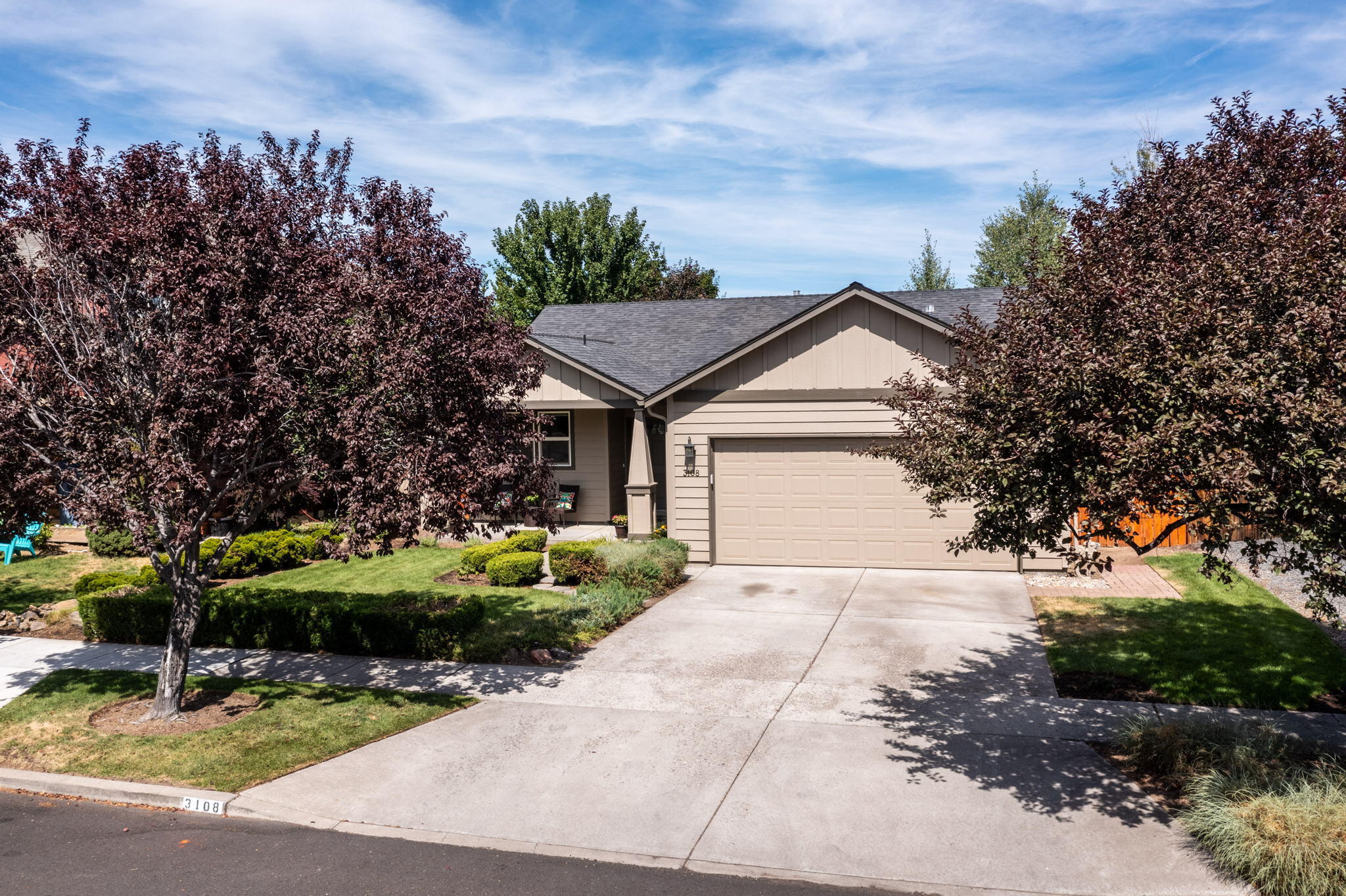 Views At Oak Tree - Residential