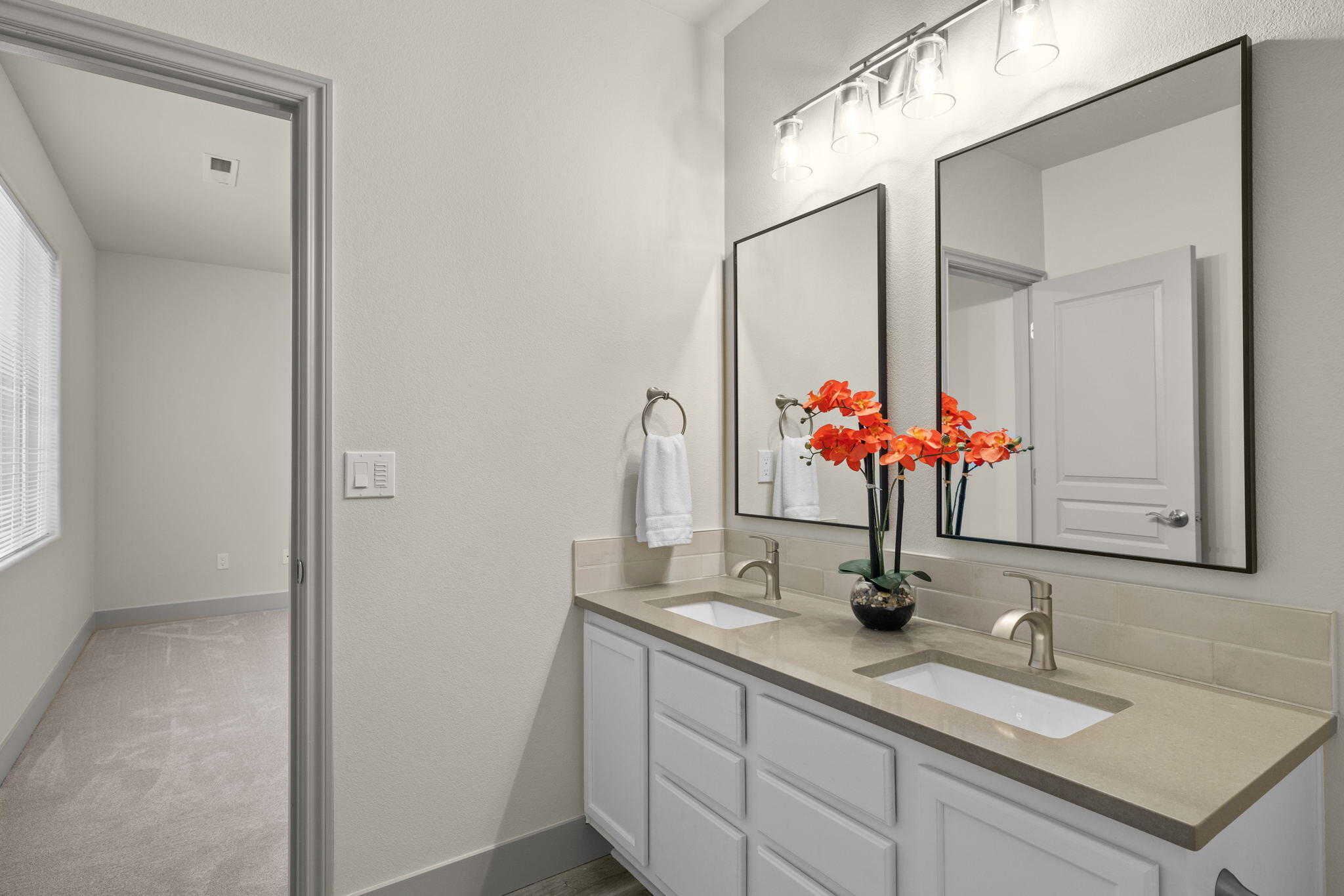 Views At Oak Tree - Residential