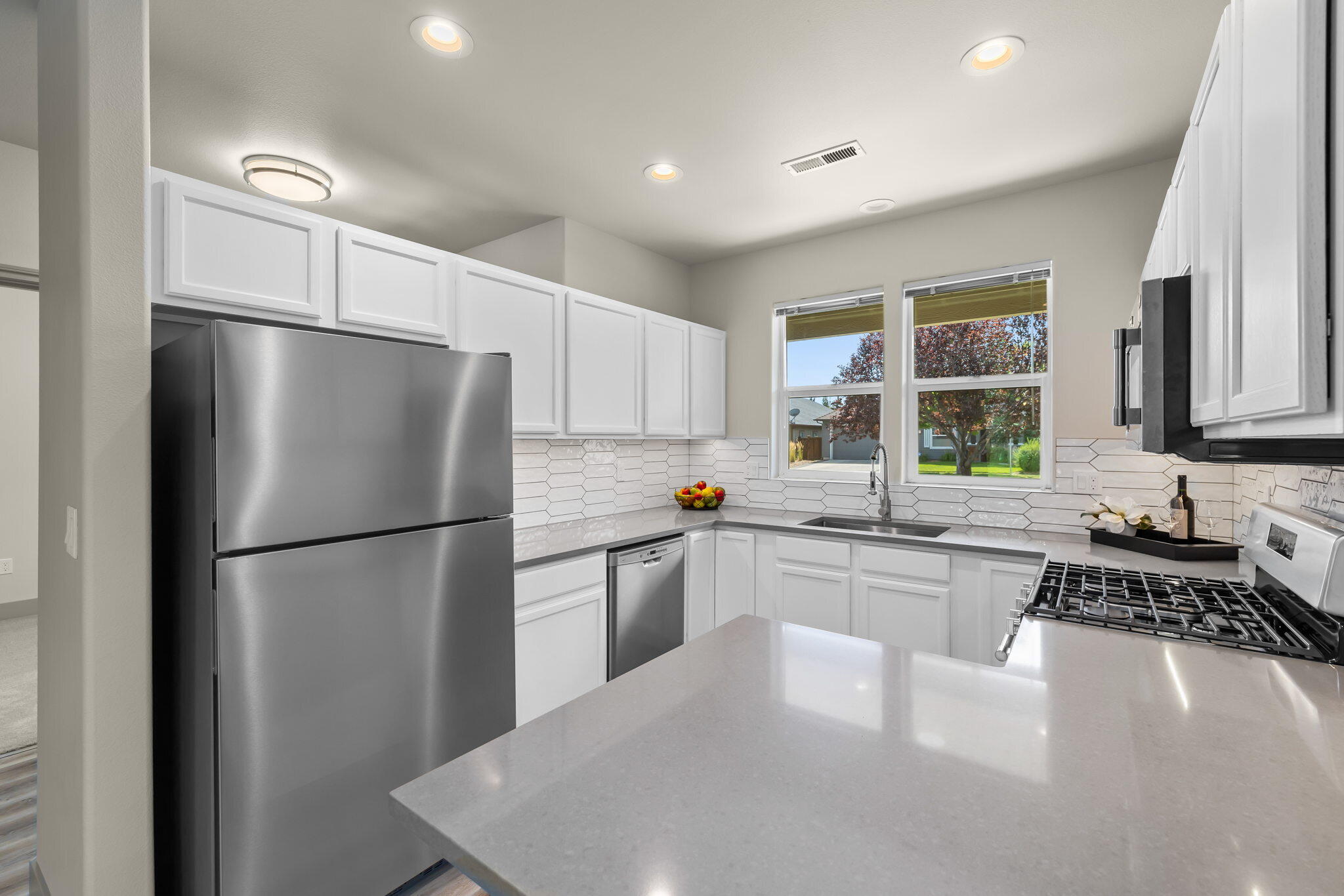 Views At Oak Tree - Residential