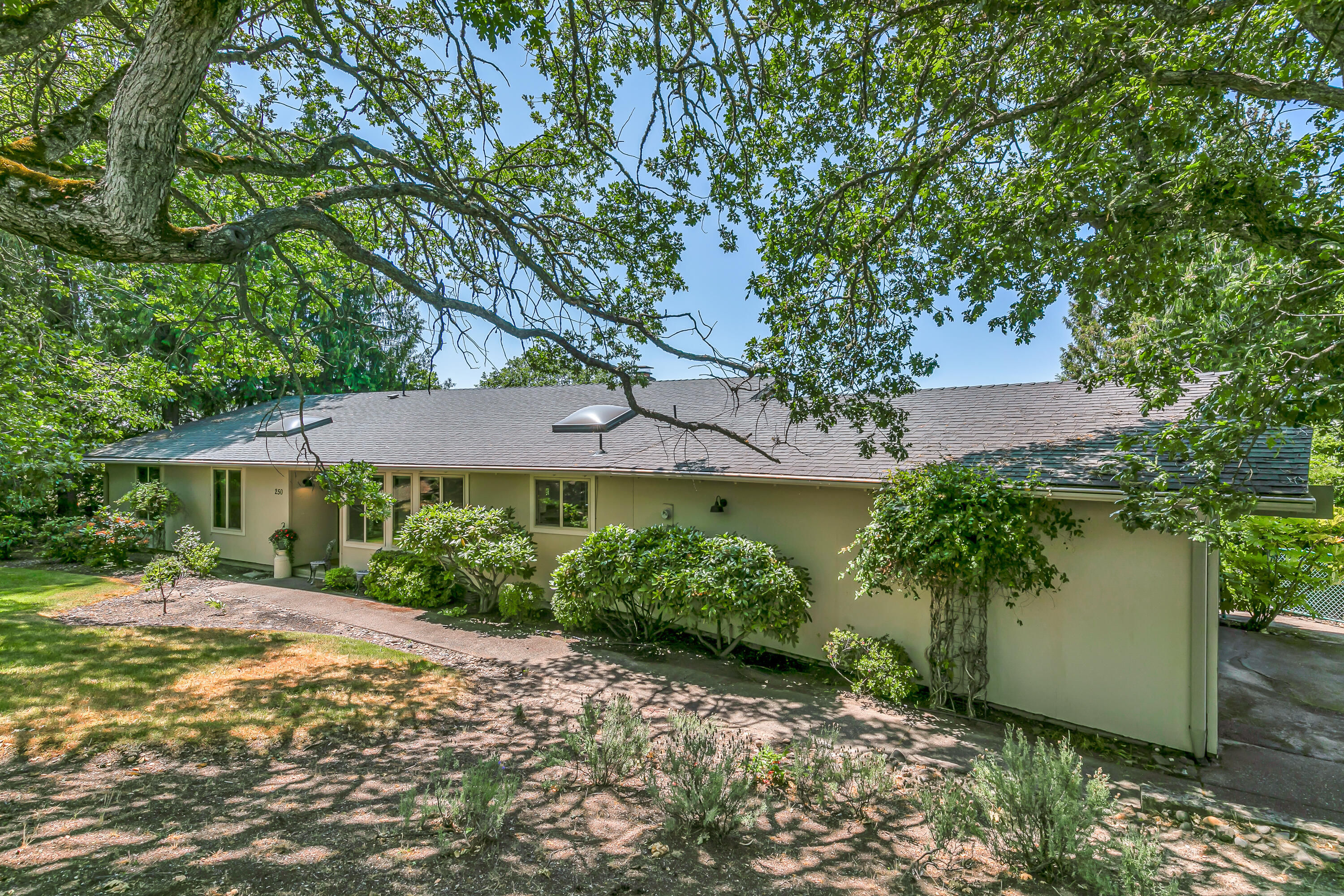 Bel Air Heights - Residential