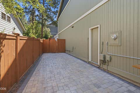 Tiny photo for 61316 Brianne Place, Bend, OR 97702 (MLS # 220225877)