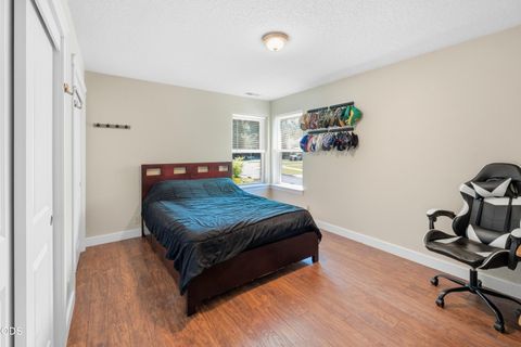 Tiny photo for 61316 Brianne Place, Bend, OR 97702 (MLS # 220225877)