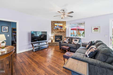 Tiny photo for 61316 Brianne Place, Bend, OR 97702 (MLS # 220225877)