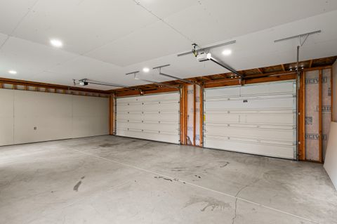 Tiny photo for 198 Hessar Street, Grants Pass, OR 97527 (MLS # 220219448)