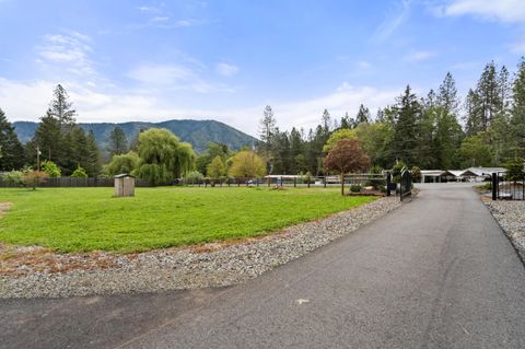 Tiny photo for 198 Hessar Street, Grants Pass, OR 97527 (MLS # 220219448)