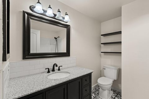 Tiny photo for 198 Hessar Street, Grants Pass, OR 97527 (MLS # 220219448)