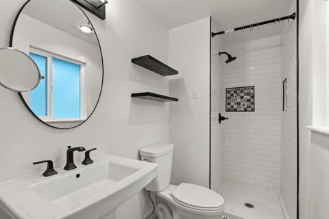 Tiny photo for 198 Hessar Street, Grants Pass, OR 97527 (MLS # 220219448)