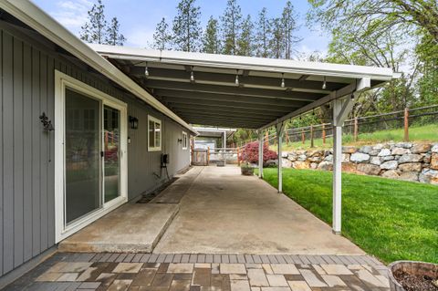 Tiny photo for 198 Hessar Street, Grants Pass, OR 97527 (MLS # 220219448)