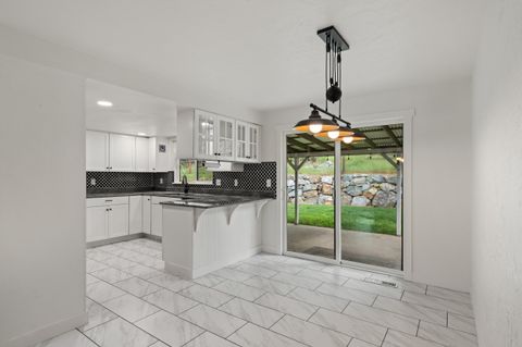 Tiny photo for 198 Hessar Street, Grants Pass, OR 97527 (MLS # 220219448)