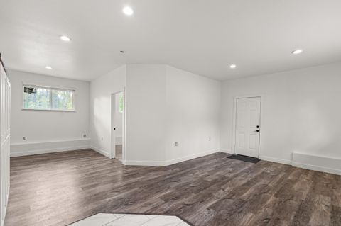 Tiny photo for 198 Hessar Street, Grants Pass, OR 97527 (MLS # 220219448)