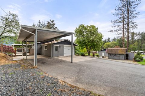 Tiny photo for 198 Hessar Street, Grants Pass, OR 97527 (MLS # 220219448)