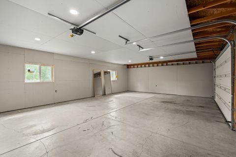 Tiny photo for 198 Hessar Street, Grants Pass, OR 97527 (MLS # 220219448)