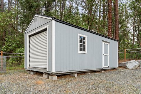 Tiny photo for 198 Hessar Street, Grants Pass, OR 97527 (MLS # 220219448)