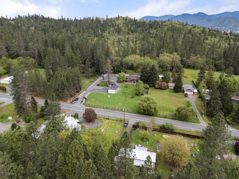 Tiny photo for 198 Hessar Street, Grants Pass, OR 97527 (MLS # 220219448)