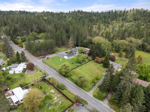 Tiny photo for 198 Hessar Street, Grants Pass, OR 97527 (MLS # 220219448)