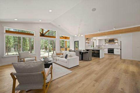 Tiny photo for 15955 Mountain View Lane, La Pine, OR 97739 (MLS # 220205985)