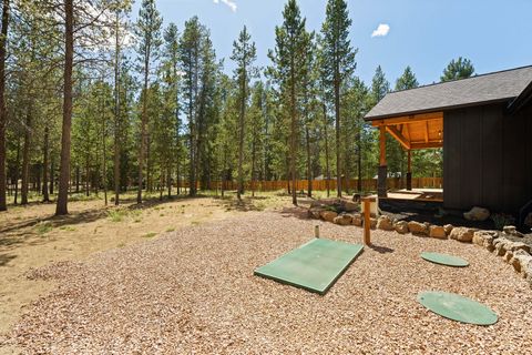 Tiny photo for 15955 Mountain View Lane, La Pine, OR 97739 (MLS # 220205985)