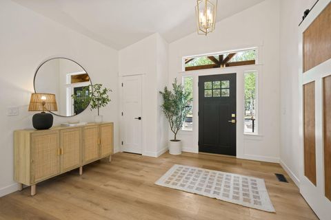 Tiny photo for 15955 Mountain View Lane, La Pine, OR 97739 (MLS # 220205985)