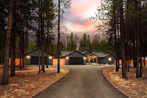 Tiny photo for 15955 Mountain View Lane, La Pine, OR 97739 (MLS # 220205985)