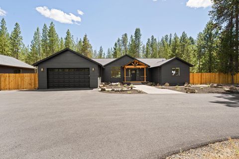 Tiny photo for 15955 Mountain View Lane, La Pine, OR 97739 (MLS # 220205985)