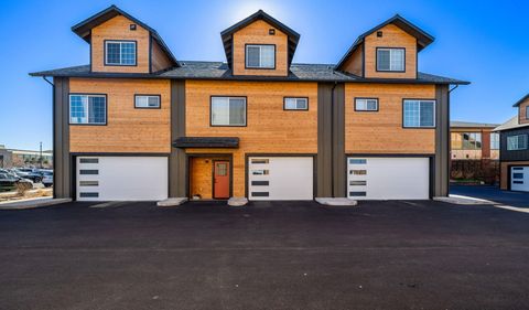 1431 NW 4th Street Redmond OR 97756