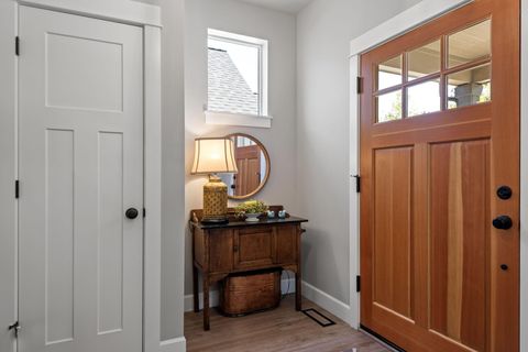 Tiny photo for 936 E Black Butte Avenue, Sisters, OR 97759 (MLS # 220214029)