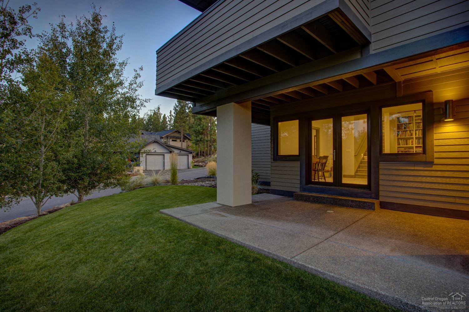 Three Pines - Residential