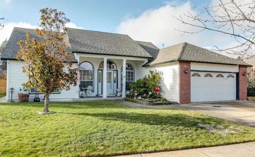 Wonderful single level home with 3 large bedrooms, 2 full baths and located on a fully landscaped large corner lot. This lovely home has real hardwood flooring, gas fireplace, open kitchen with large pantry and separate laundry area. Lot's of storage in this home. All the bedrooms are nice size and the master bedroom closet is very large as is the ADA master shower. The covered patio includes an electric sun setter awning for extended shade on hot days. Home has a tank less hot water heater, fully rain guttered roof, drip water irrigation and fully fenced in back yard with mature hedges. All this makes a perfect family home and is in walking distance to Jacksonville Elementary.