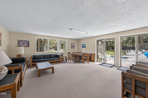 Tiny photo for 897 E Desperado Trail #UNIT 102, Sisters, OR 97759 (MLS # 220224220)