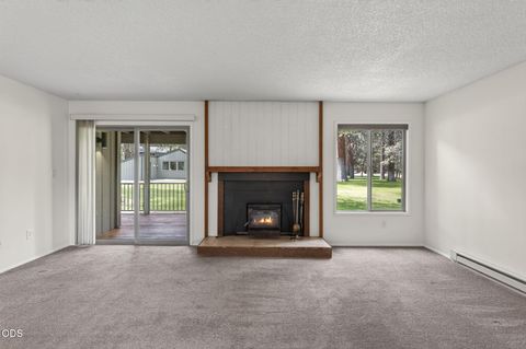 Tiny photo for 897 E Desperado Trail #UNIT 102, Sisters, OR 97759 (MLS # 220224220)