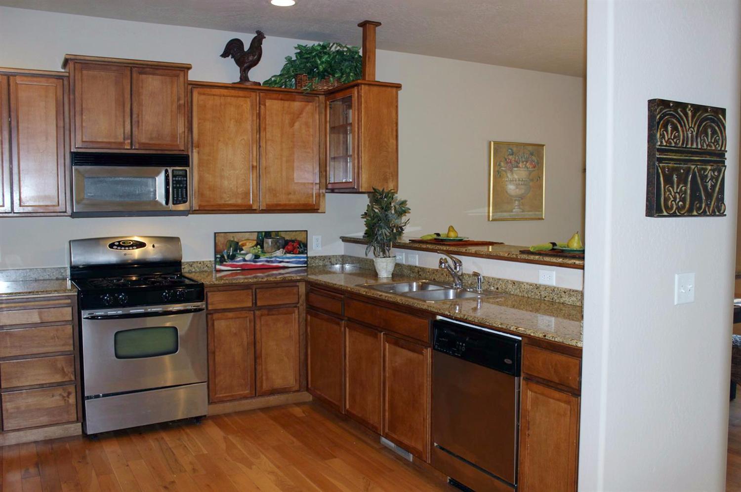 Pittview Village - Residential