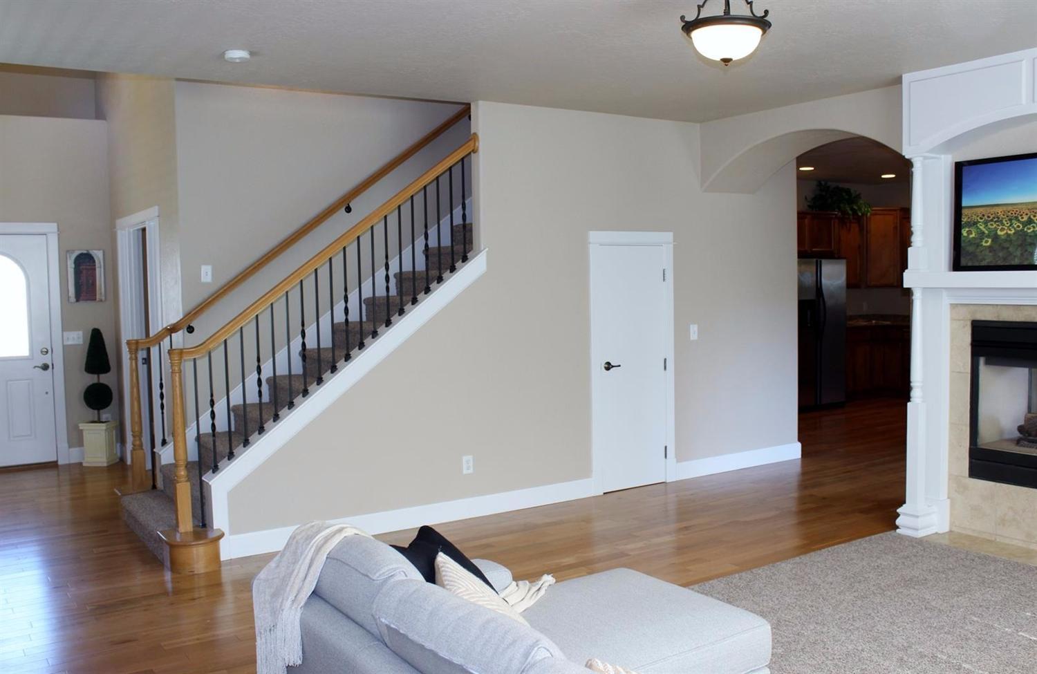 Pittview Village - Residential