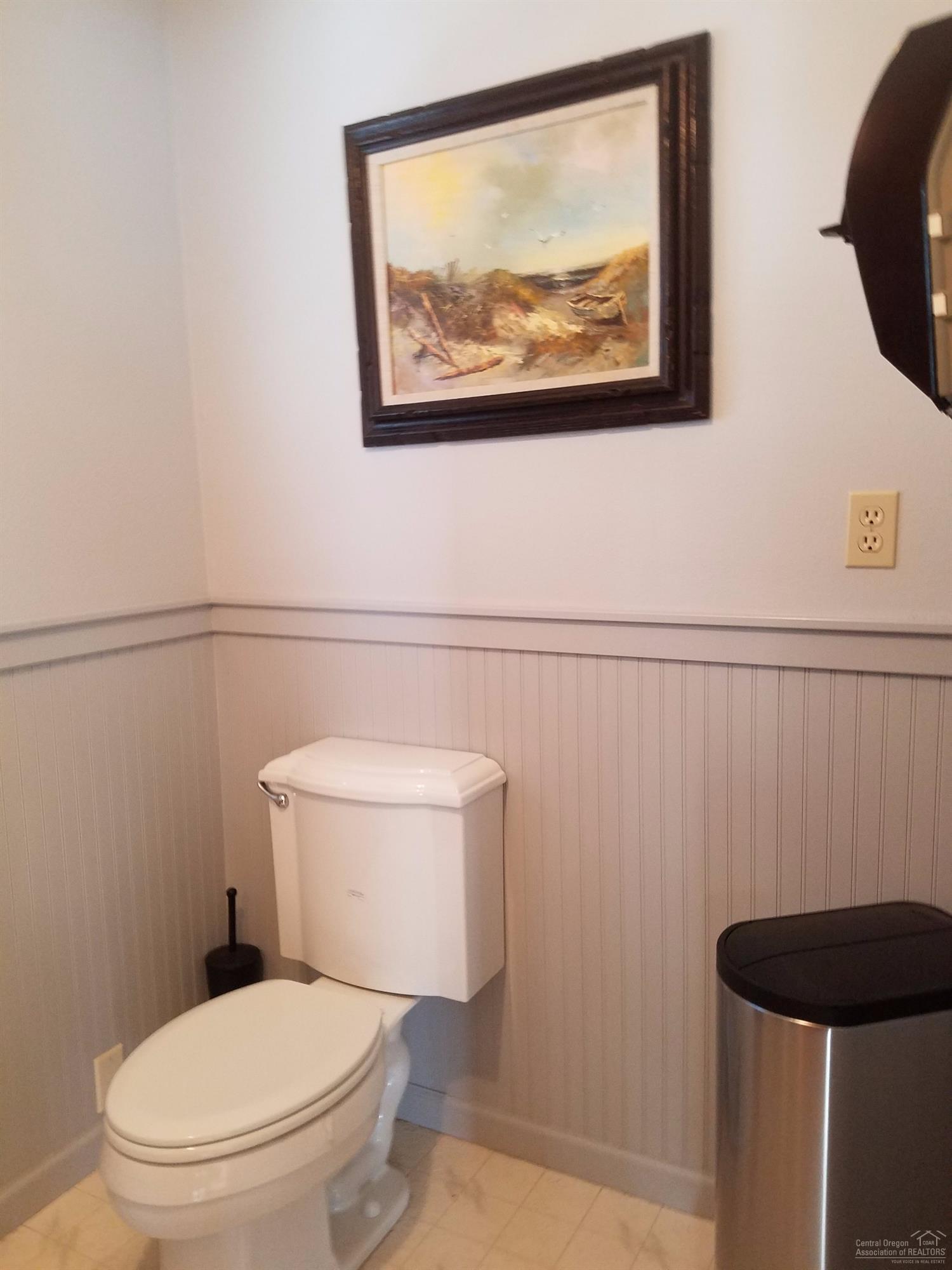 Deschutes - Commercial Sale