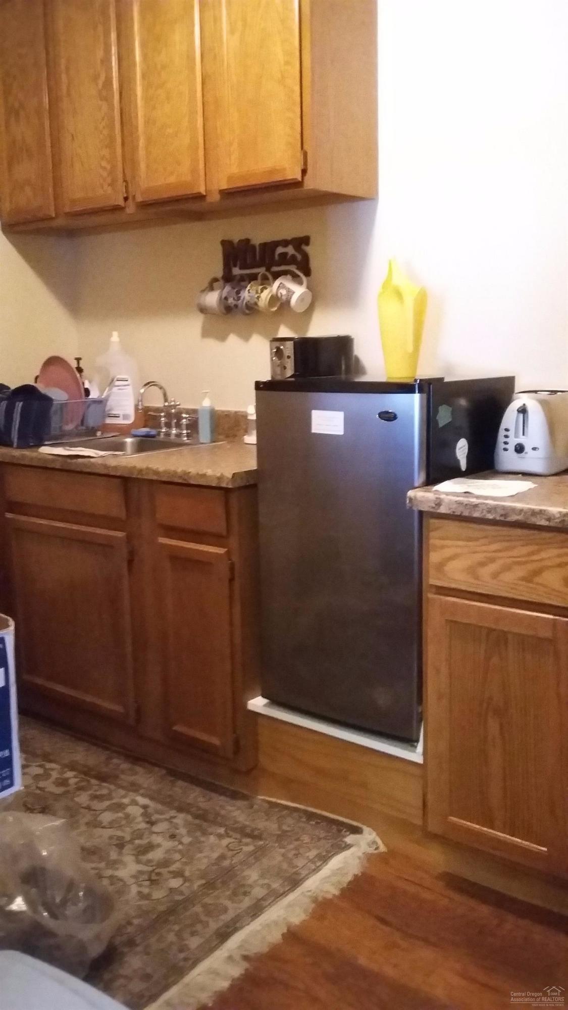 Deschutes - Commercial Sale