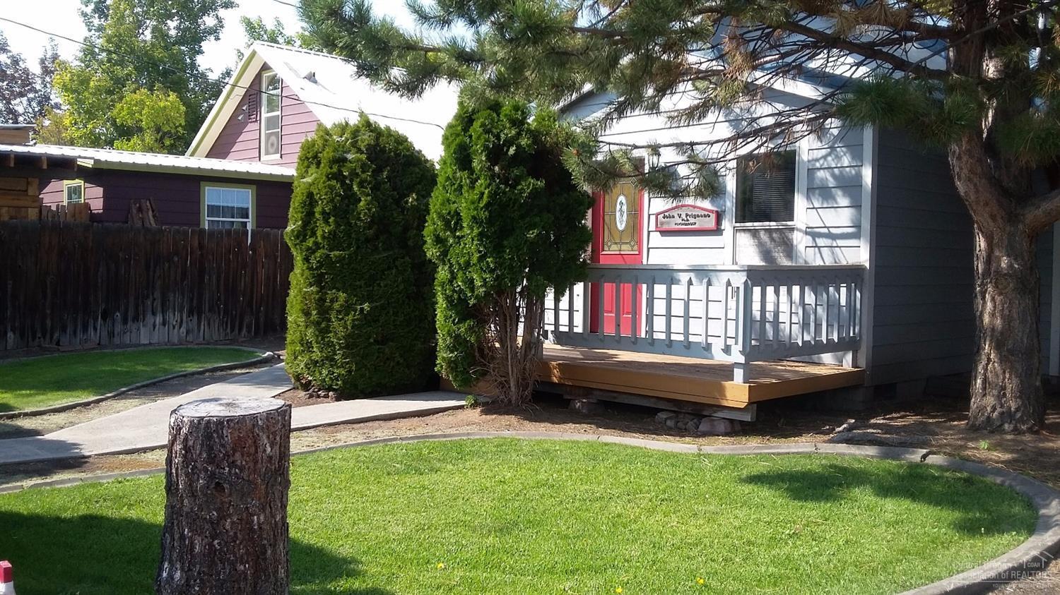 Deschutes - Commercial Sale