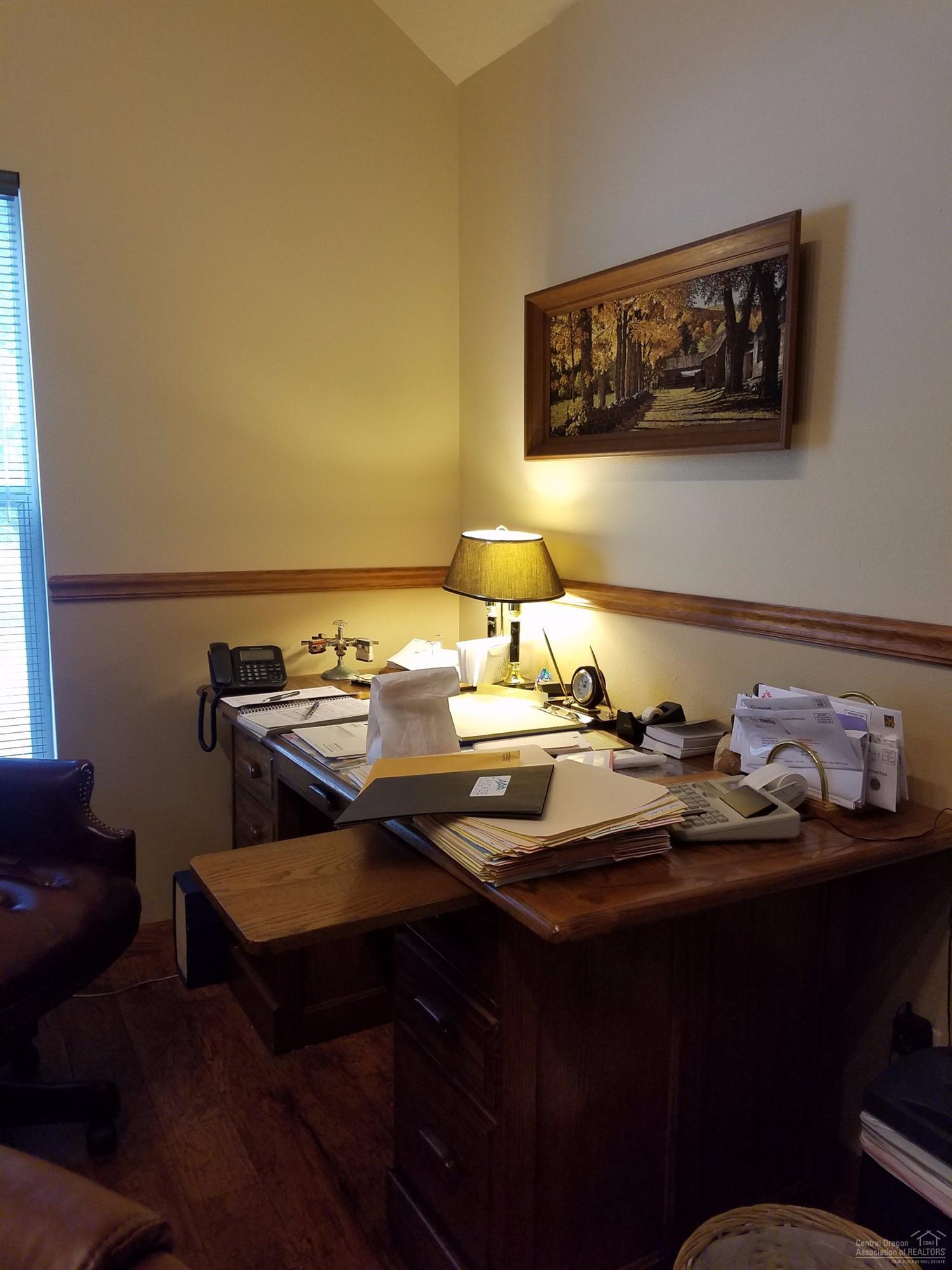 Deschutes - Commercial Sale