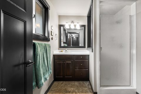 Tiny photo for 1531 NW 10th Street, Bend, OR 97703 (MLS # 220222985)