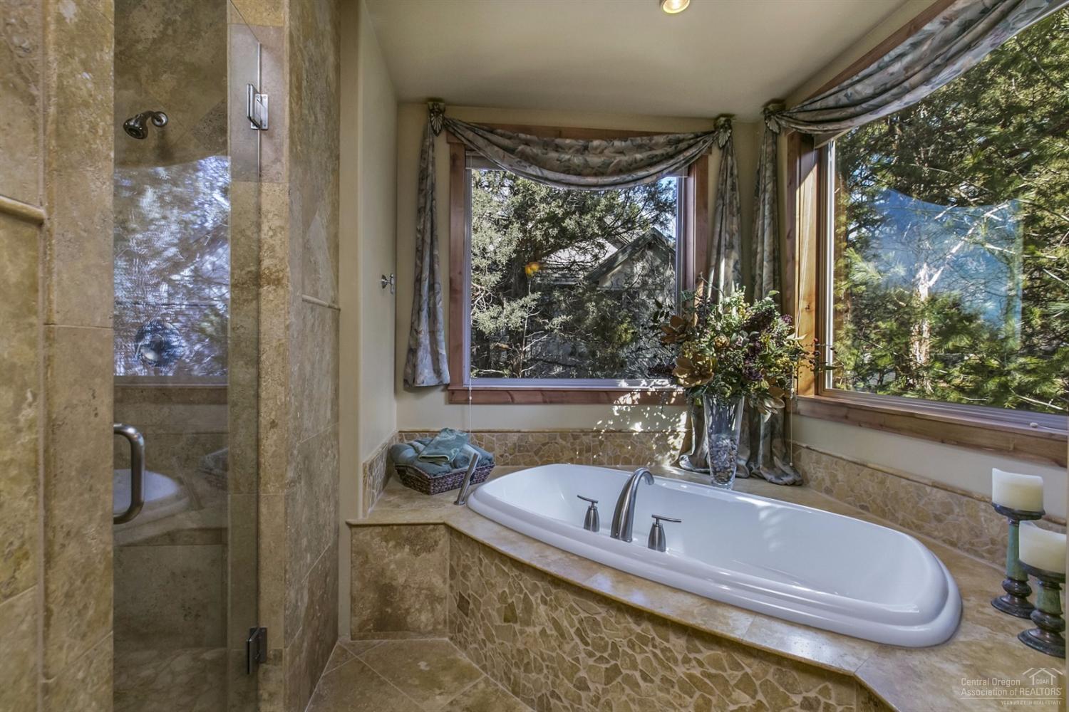 Awbrey Butte - Residential