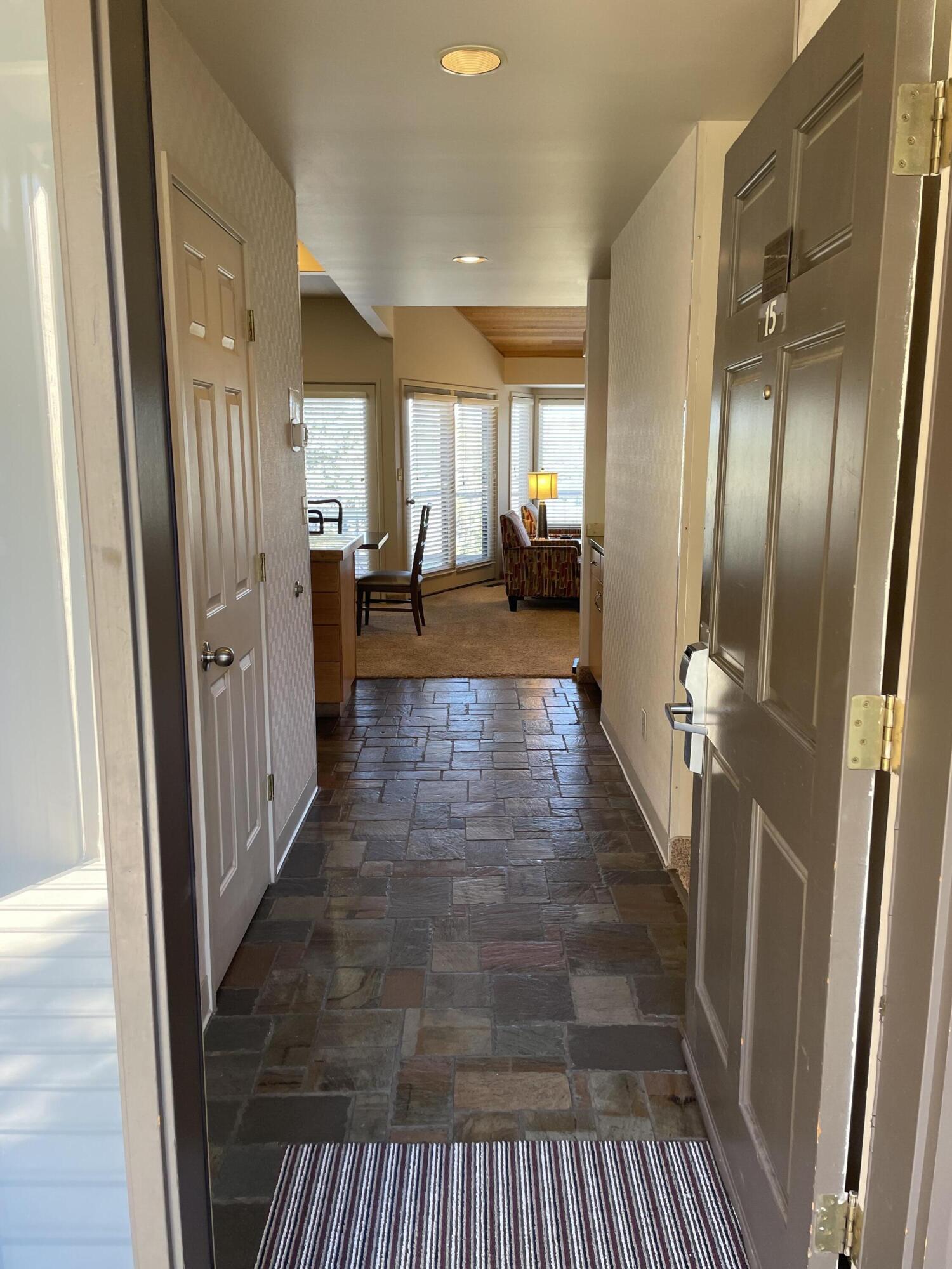 1990 Redtail Hawk Drive RV15E