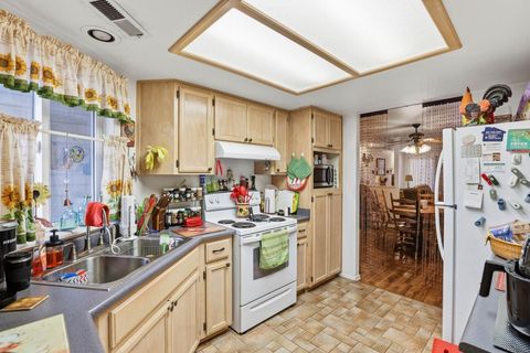 Tiny photo for 533 Brittni Lane, Central Point, OR 97502 (MLS # 220215596)