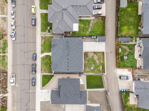 Tiny photo for 628 Barton Road, Eagle Point, OR 97524 (MLS # 220219326)