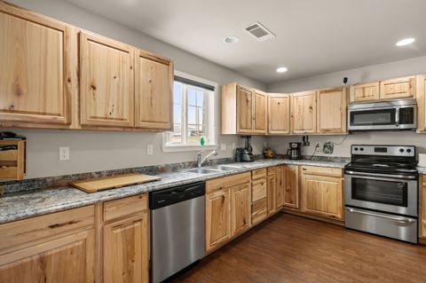 Tiny photo for 628 Barton Road, Eagle Point, OR 97524 (MLS # 220219326)