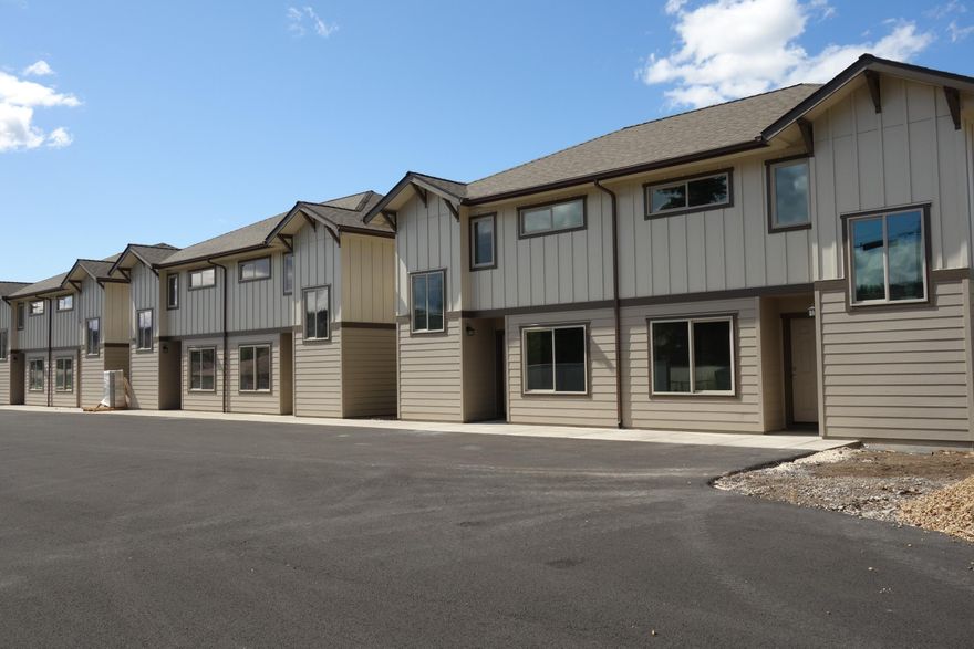 Rare opportunity - Quality Custom Built Multi Family NEW Construction FIVE Duplexes (10 Units Total) - Great Investment!
each unit has 2 BDRM/ 2 BATHS (1 full / 1 half) 1050 sq feet - Many upgrades such as all cement siding, Triple Pane Windows, R49 Insulation in ceiling/ R25 in walls, Gutters.  Large storage, water proof plank flooring.  All appliances (Stove,,DW, Microwave, Washer/Dryer in each unit).   Amazing location close to everything Prineville has to offer. Property is entirely fenced & each unit has a private back concrete patio area.