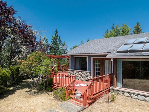 Tiny photo for 300 Work Lane, Grants Pass, OR 97527 (MLS # 220213906)