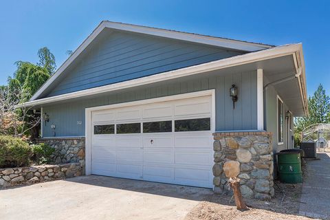 Tiny photo for 300 Work Lane, Grants Pass, OR 97527 (MLS # 220213906)