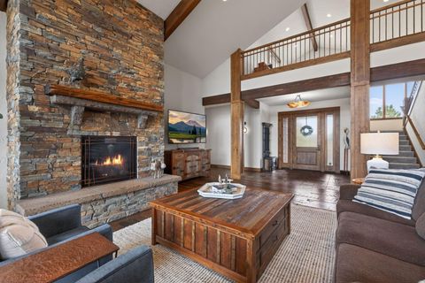 Tiny photo for 19345 Roswell Drive, Bend, OR 97702 (MLS # 220219277)