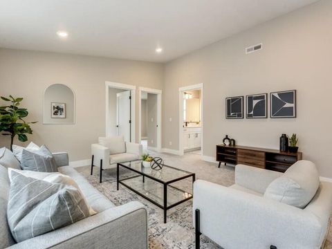 Tiny photo for 60848 SE Epic Place, Bend, OR 97702 (MLS # 220213083)