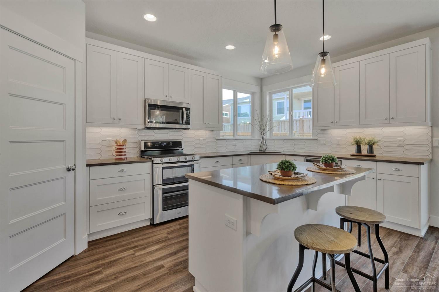 Brookswood Crossing - Residential