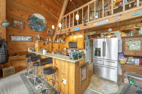 Tiny photo for 52717 Meadow Lane, La Pine, OR 97739 (MLS # 220218206)