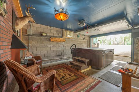 Tiny photo for 52717 Meadow Lane, La Pine, OR 97739 (MLS # 220218206)